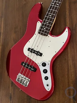 Fender Jazz Bass Candy Apple Red 2007 • $1090