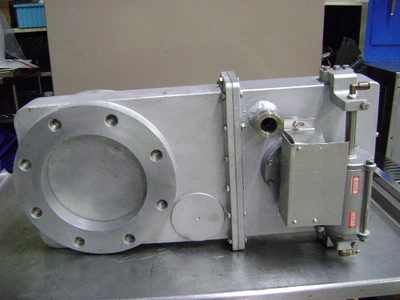 $1000 • Buy 2137  Vacuum Research Co. Pneumatic Valve/Rotatory Actuator  