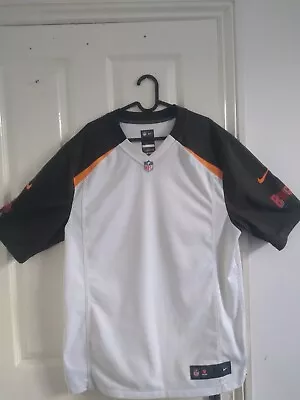 Tampa Bay Buccaneers  NFL Shirt Jersey Size Large • £16