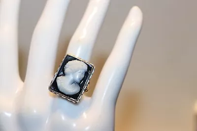 Vintage 14k Black/White Cameo Ring Size 7 5.42 Grams Original Box • $149.99