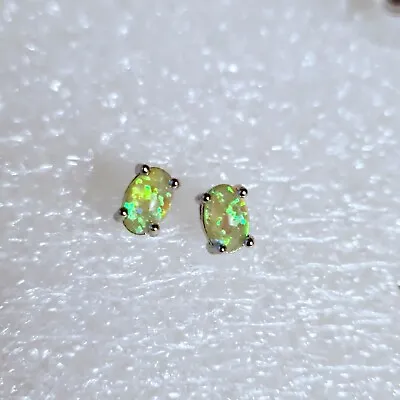 925 Silver Green Opal Fire Stone Earrings • £5.99