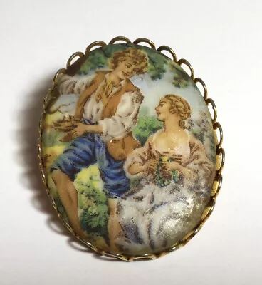 Pretty Romantic Oval Shaped Cameo Pin Brooch Goldtone Man & Woman  • $7