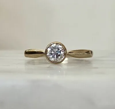 9ct Yellow Gold Sparkling Bezel Set Solitaire CZ Size O • £78