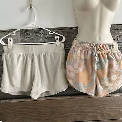 Terry Cloth (lot Of Two) Shorts Beige And Floral Print Size Small Inseam 3” (G1) • $19