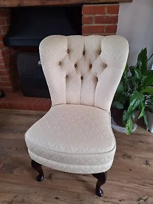 Bedroom / Nursing Chair Cream Fleur De Lys Fabric Queen Anne Legs Button Back • £135