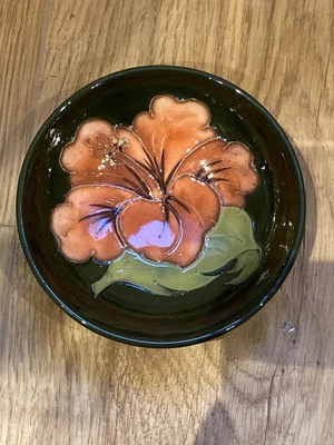 £45 • Buy Moorcroft Orange 'Hibiscus' Flower, Footed Pin Dish/bowl, On Green Grounds GC