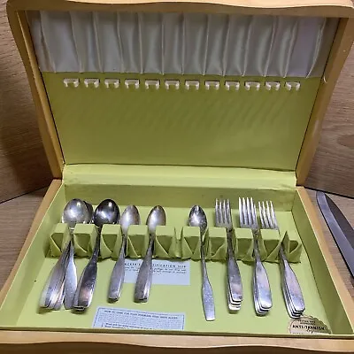 Partial Set Of Oneida Silversmiths  W/ Box  35 Piece • $40