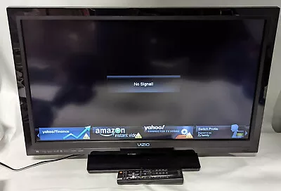 VIZIO 32  Model E322AR LCD TV Televisioin 720p Smart HDTV W/ Remote Conrol • $54.99