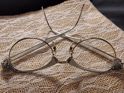 Vintage ArtCraft Cat Eye Eyeglasses 4 1/2-5 3/4 Aluminum Frame Floral Pattern • $15
