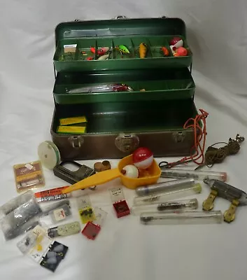 Vtg Metal U.S.A. UNION STEEL CHEST Tackle Fishing Box FULL With Tackle & Lures • $15