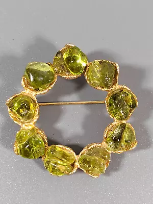 Vintage Green Peridot Stone Semi Precious Gold Tone Wreath Round Brooch Pin • $13.99