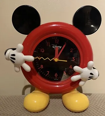 Mickey Mouse Vintage Rocking Hands Clock • $5.95