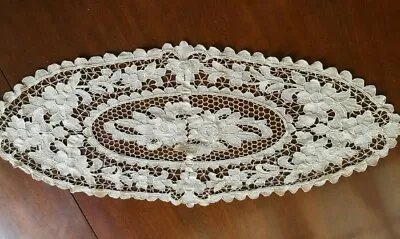 Vintage 85cm Oval Beige Point De Venise Tablecloth Table Runner Centrepiece  • $31.46