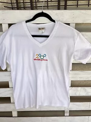 Womens Walt Disney World 2000 Spellout V-neck T-Shirt White XL Made In USA • £19.30