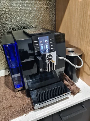 $1000 • Buy JURA Z6 Fully Automatic Coffee Machine