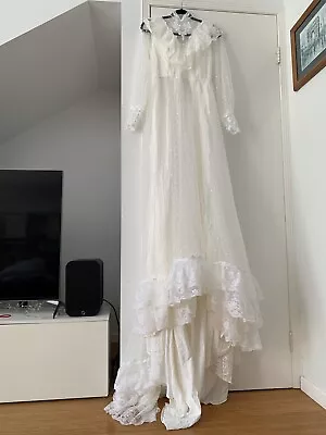 Vintage Romantic Wedding Dress 1980's Size 10-12. • $100