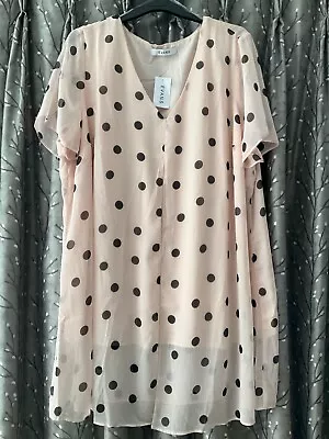 Evans Blush Pink Black Spot Split Front Short Sleeved Longline Top BNWT Size 22 • £10