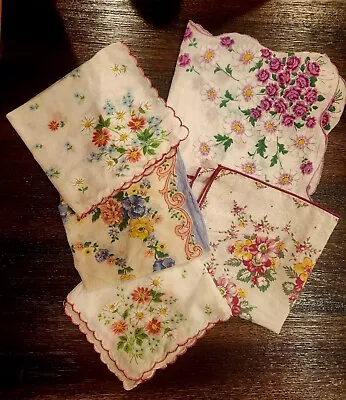 Vintage Ladies Hankies Lot Of 5 Floral • $9.50