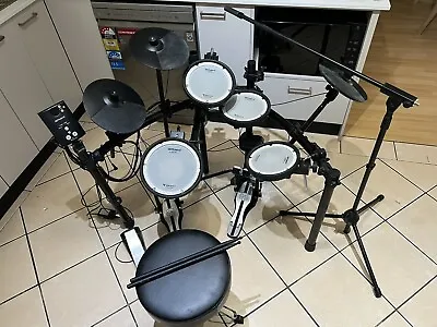 $1200 • Buy Roland TD-1DMK V-Drums Electronic Drum Kit