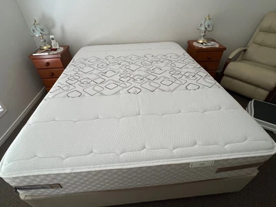 $300 • Buy Posturepedic Mirage Firm Queen Bed Ensemble -Ipswich Qld
