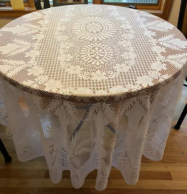 Vintage Quaker Lace Tablecloth Oval 65x 86” Florals Lightweight + Sheer 7’ Long • $14.99