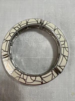 $11.99 • Buy Vintage Lia Sophia White Enamel 3 Pc Stretch Bracelet With Silver Tone Accents