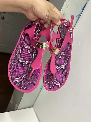 Michael Kors Women's MK Plate Jelly Thong Sandals Fuchsia Sz 8 • $40