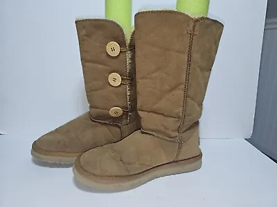 Womens UGG Bailey Button Triplet Winter Boots Size 8W Chestnut • $35