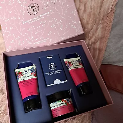 Neal's Yard Enhance Your Radiance Wild Rose Gift Set NEW EXP 20/21 HENCE PRICE • £10