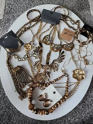 Huge Vintage To NWT Gold Tone Mixed Jewelry Lot Some Signed Costume Designer • $8.50