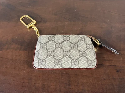 $299.99 • Buy Gucci GG Supreme Key Pouch Coin Case