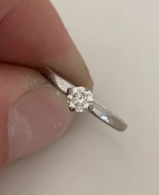 £76.05 • Buy 18ct Gold 0.25 Carat Diamond Solitaire Ring, 18k 750
