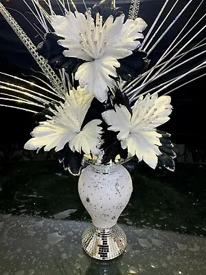 £24.99 • Buy White Mosaic Mirror Decorated 26cm Vase With Glittery White And Black  Flowers
