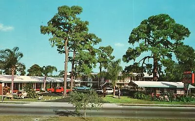 Postcard Rainbow Motor Lodge Tamiami Trail Modern Motel Apartments Sarasota FL • $5.50