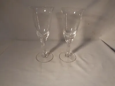 Stunning Set Of Two Fabrege Crystal Satin Kissing Doves 8 Ounce Wine Stems - Nr • $24.95