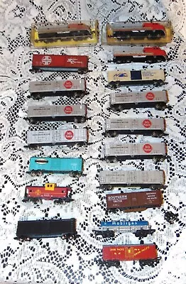 2 Bachmann N Scale Model Trains Santa Fe Diesel Engines#215 Runs/Dummy &15 Cars • $125