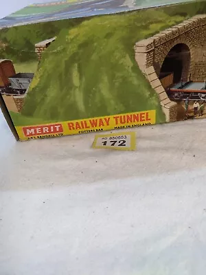 172 Merit Green Single Line Railway Tunnel BOXED • £7.99