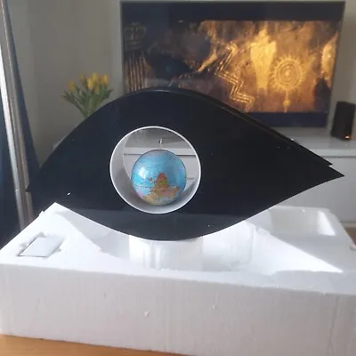 Electro Magnetic Levitating Globe • £24.99