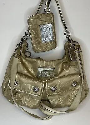 COACH Purse Poppy Story Patch Glam # 15304 And Matching Wristlet • $59