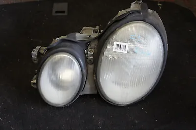 Mercedes Benz W208 Clk320 Passenger Side Headlight A2088200361  • $82.09