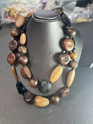 Wooden Beaded Necklace • $5