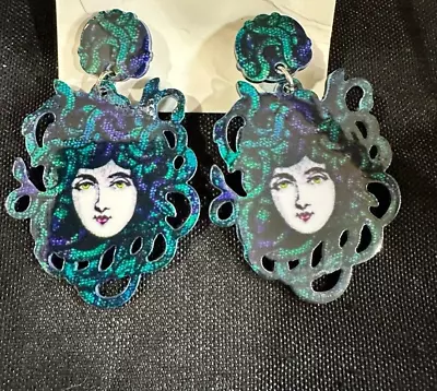 Medusa Earrings Post Dangle Whimsical Snake Head Women Greek Goddess Green NEW • $14.92