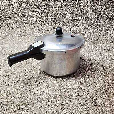 Vintage Maitre's PRESSURE COOKER 57G4 804 Stove Top Aluminum 4.2Q  4.0 Liter  • $17