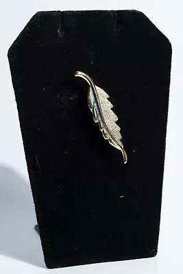 Vintage Brooch - Goldtone Feather Miniature Hat Pin Brooch 1.5  • $4.99