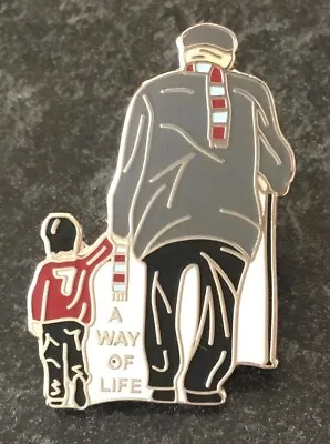 £4.50 • Buy West Ham United Father & Child Its A Way Of Life Enamel Pin Badge - The Hammers