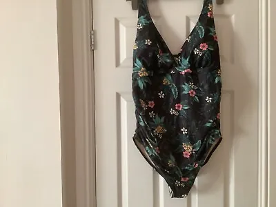 Maternity Swimsuit Floral Xxl/16 - New With Tags • £8.99
