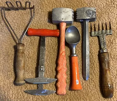 Six Vintage Kitchen Utensils (KI562) • $2.99