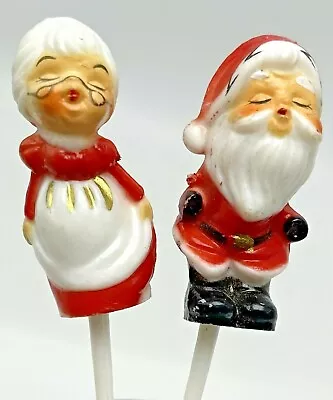 Vintage Christmas Kissing Santa & Mrs Claus Hard Plastic Floral Pick Cake Topper • $19.95