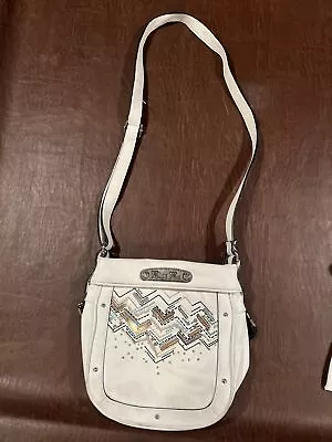 Miss Me Purse Cross Body  White Purse • $15