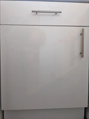 £95 • Buy White Acrylic Kitchen Cabinet Doors & Handles